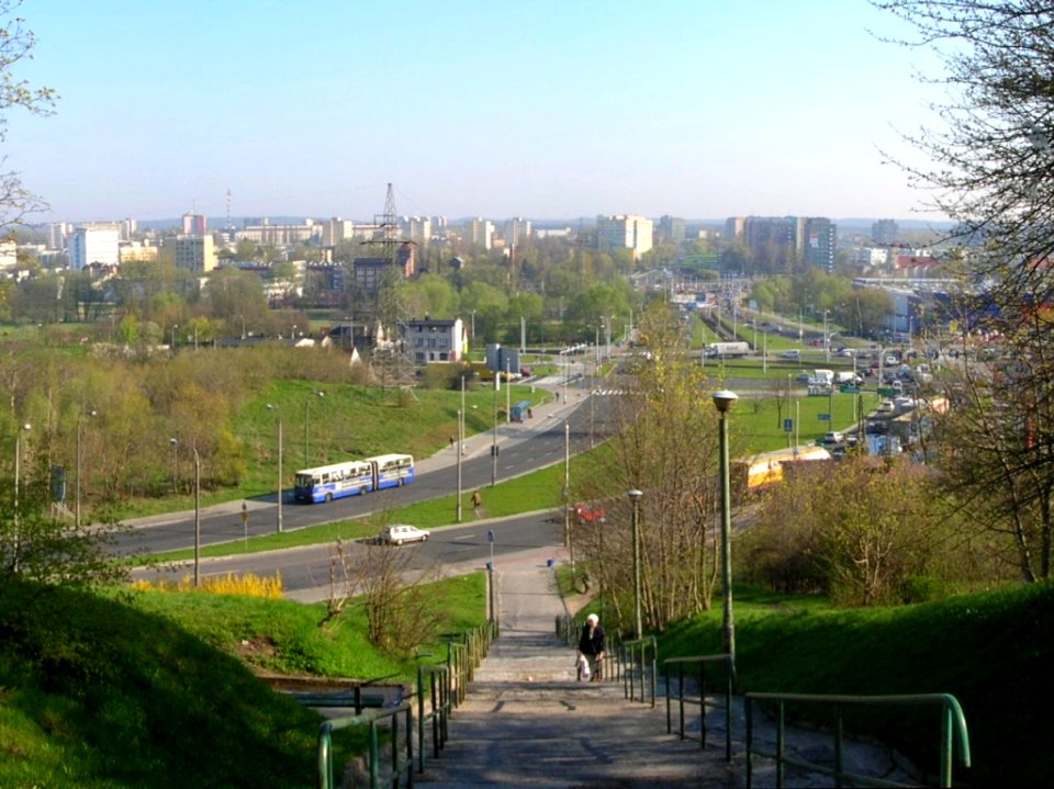 Wyżyny widok znad al JPII 2005d