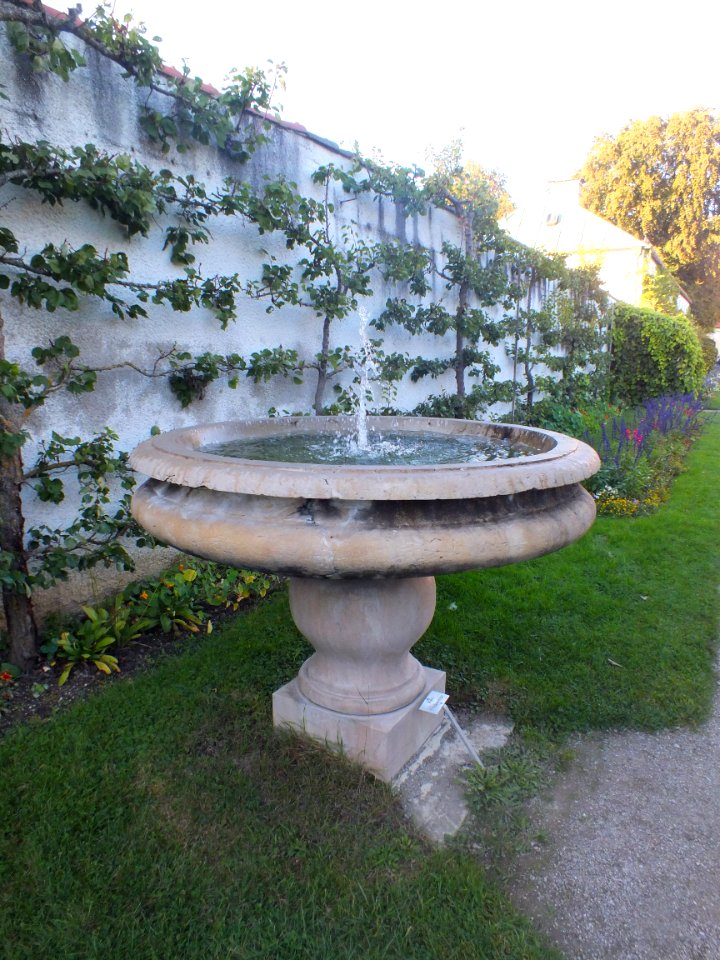 Wzwz dachau fountain 08b