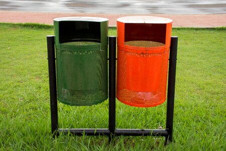 Outdoors trash color