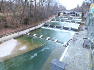 Wzwz munich water isar 03a photo