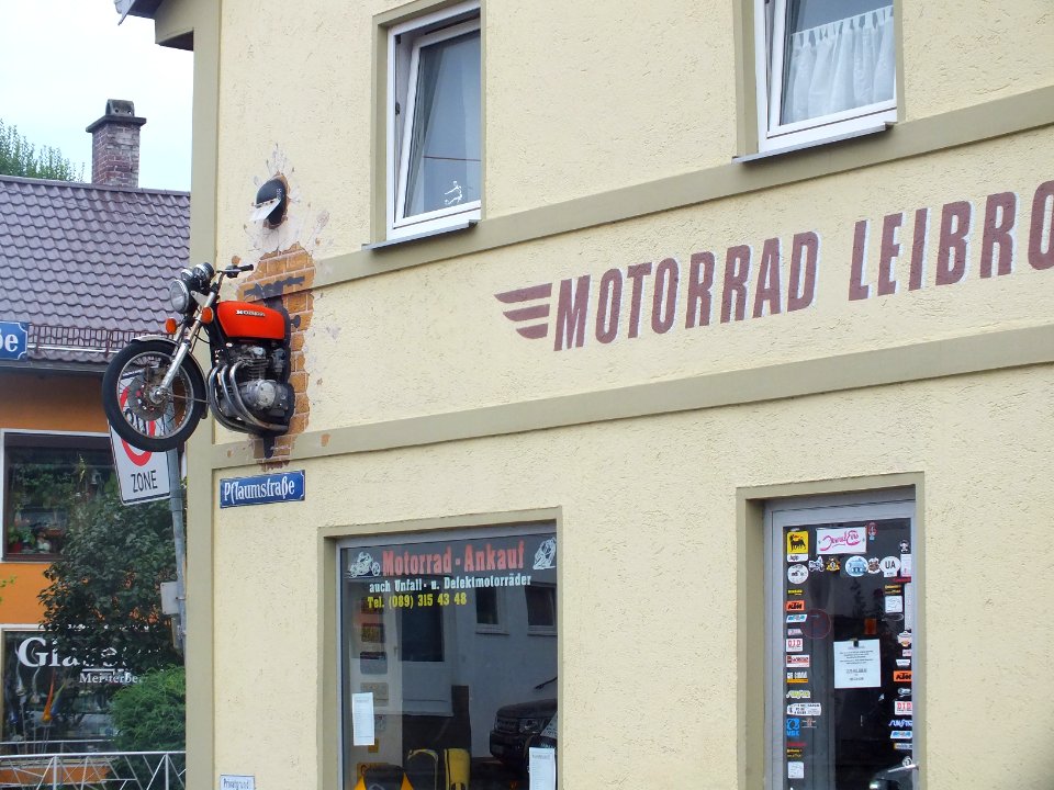 Wzwz munich shop 02a