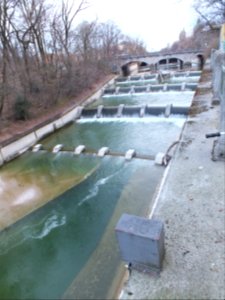 Wzwz munich water isar 03b photo