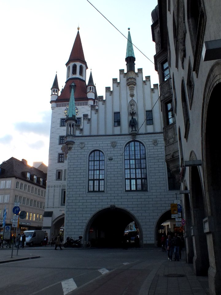 Wzwz Munich Old Town Hall 2
