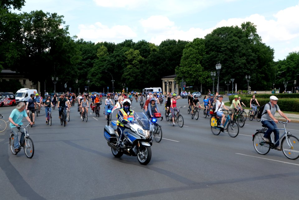 XR cycle demonstration Berlin Großer Stern 2020-06-17 05