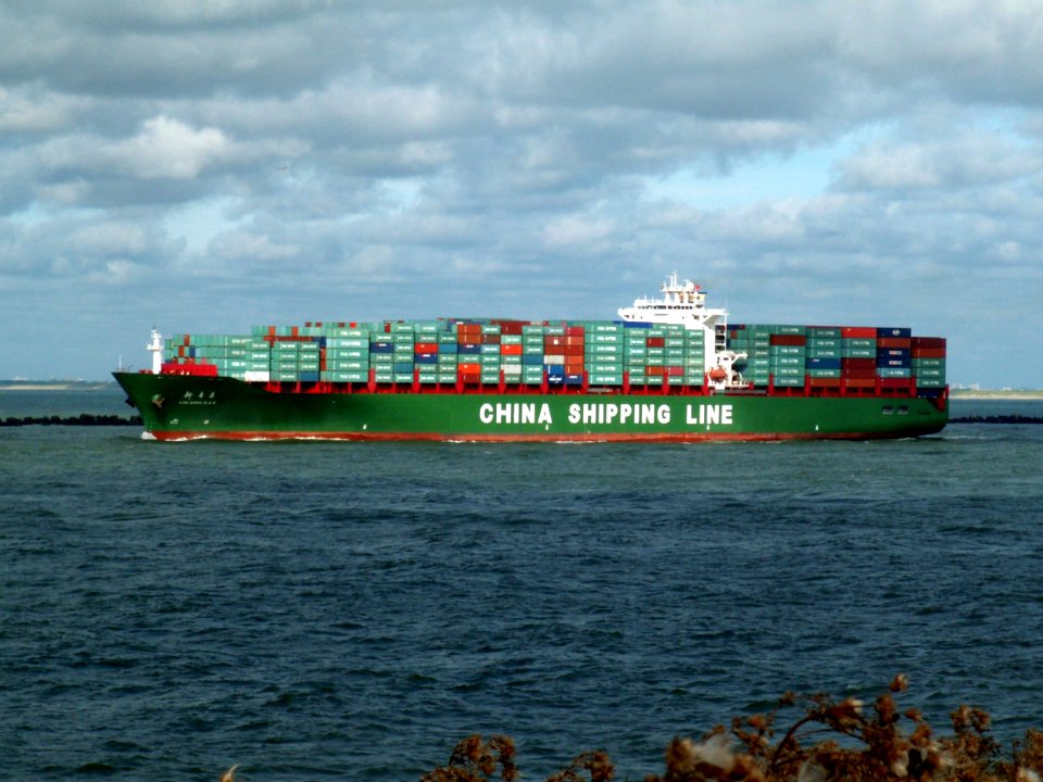 Xin Qing Dao p2, leaving Port of Rotterdam, Holland 10-Aug-2005