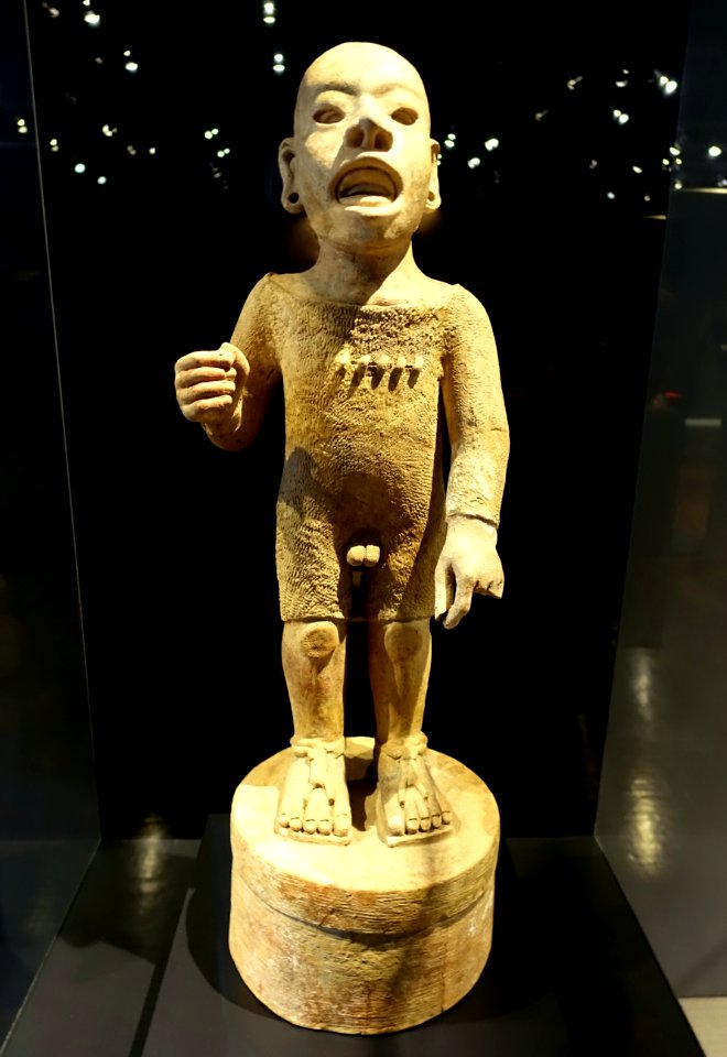 Xipe Totec figure, Veracruz or highlands of Mexico, 14th century to 1520 AD, burnt clay - Rautenstrauch-Joest-Museum - DSC00291