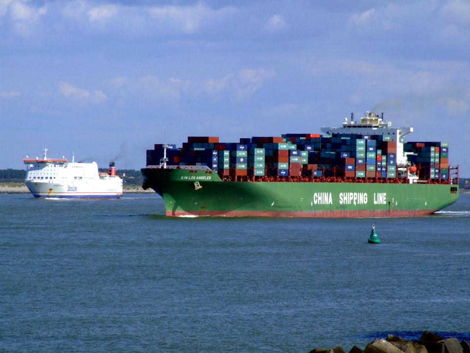 Xin Los Angeles 01, leaving Port of Rotterdam, Holland 29-Aug-2007