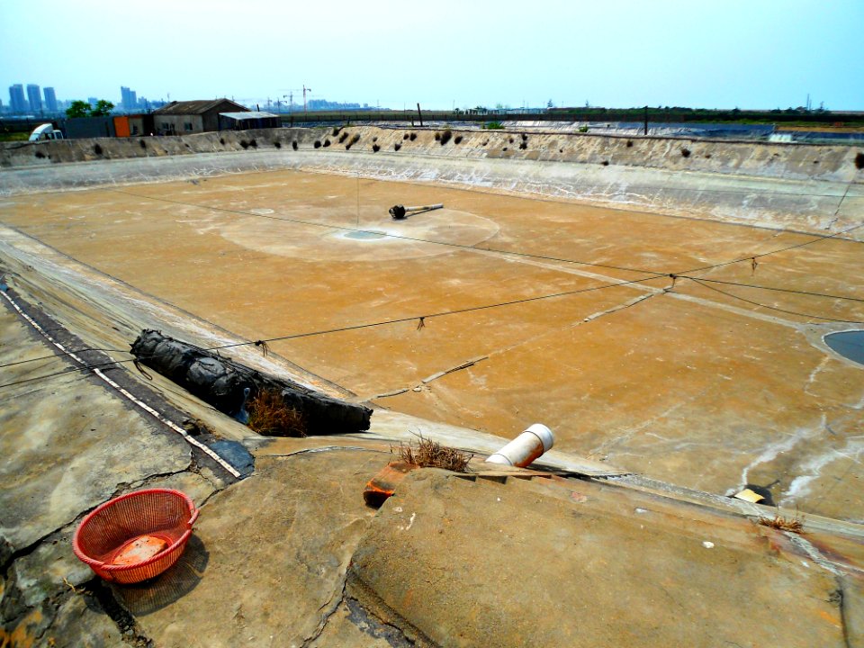 Xinbu Island - fish farm - 02