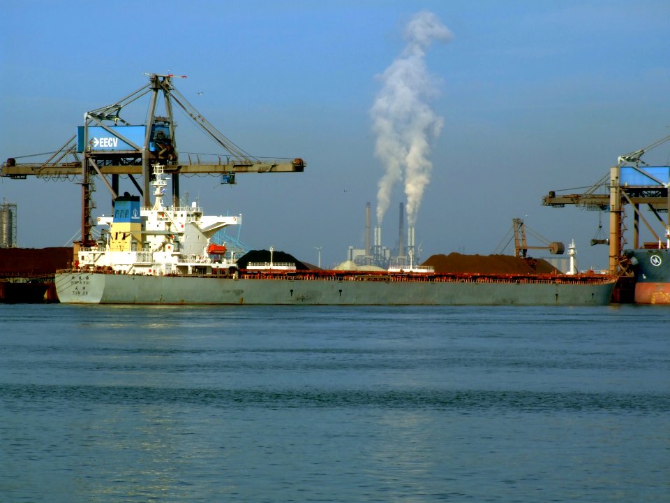 Xinfa Hai - IMO 9255024 - Callsign BOCD pic6, Port of Rotterdam, Holland 19-Jul-2007