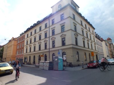 Wzwz schwabing 25 lach und schiess