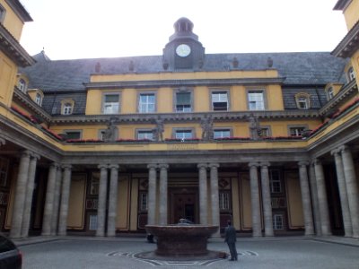 Wzwz schwabing 16 munich re building