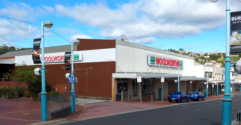 Woolworths-Wilmot-St-Burnie-20170126-001