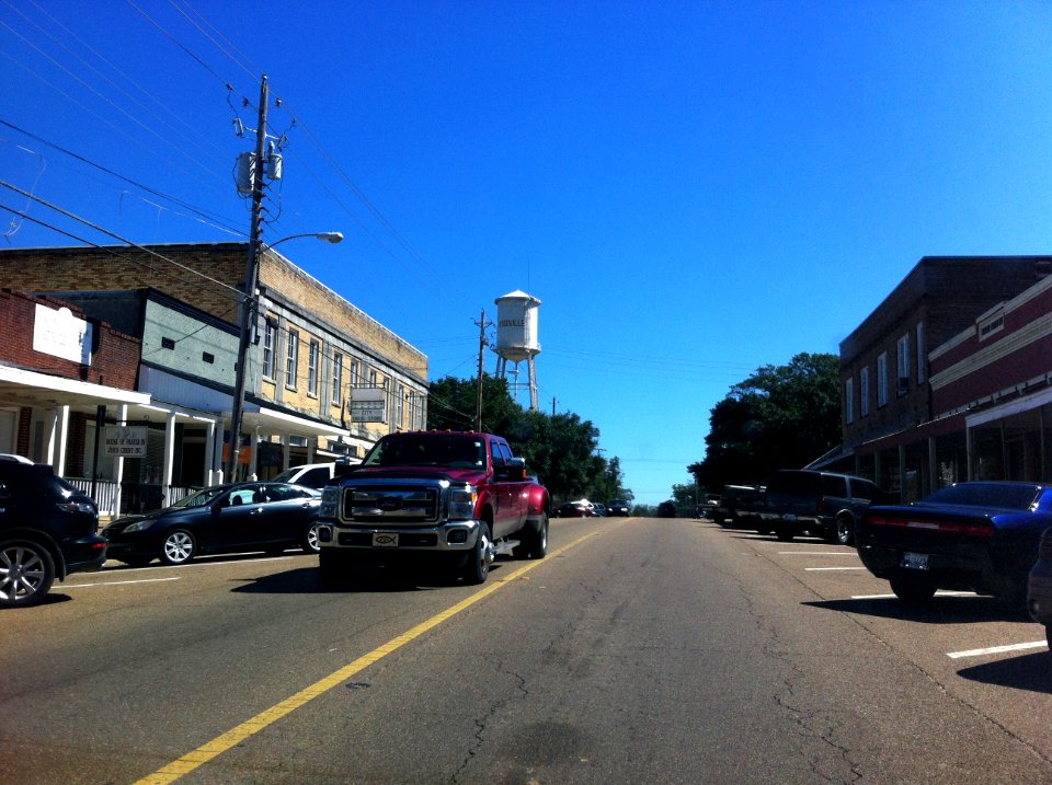 WoodvilleMStownscene