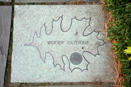 Woody Guthrie - Brooklyn Celebrity Path - DSC07915
