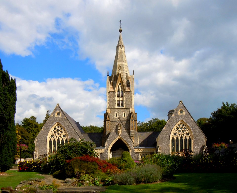Woodvale Cemetery Chapels and Crematorium, off Lewes Road, Brighton (NHLE Code 1381673) (August 2014) (1)