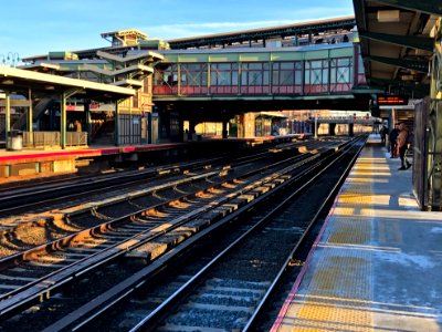 Woodside Station LIRR from Track 4