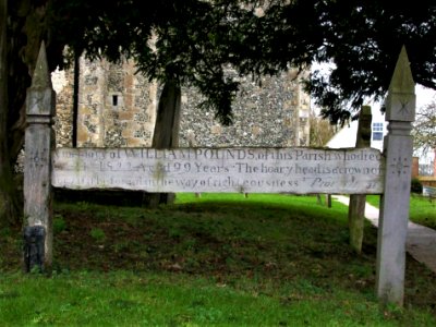 Wooden grave marker, Farningham