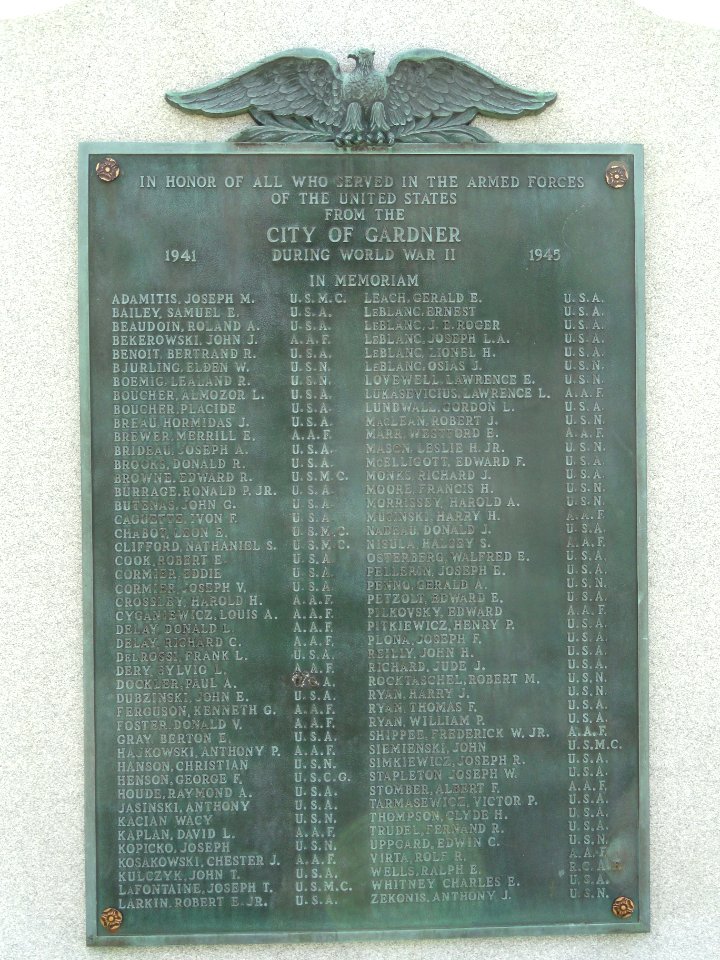 World War II Memorial - Gardner, MA - DSC00887