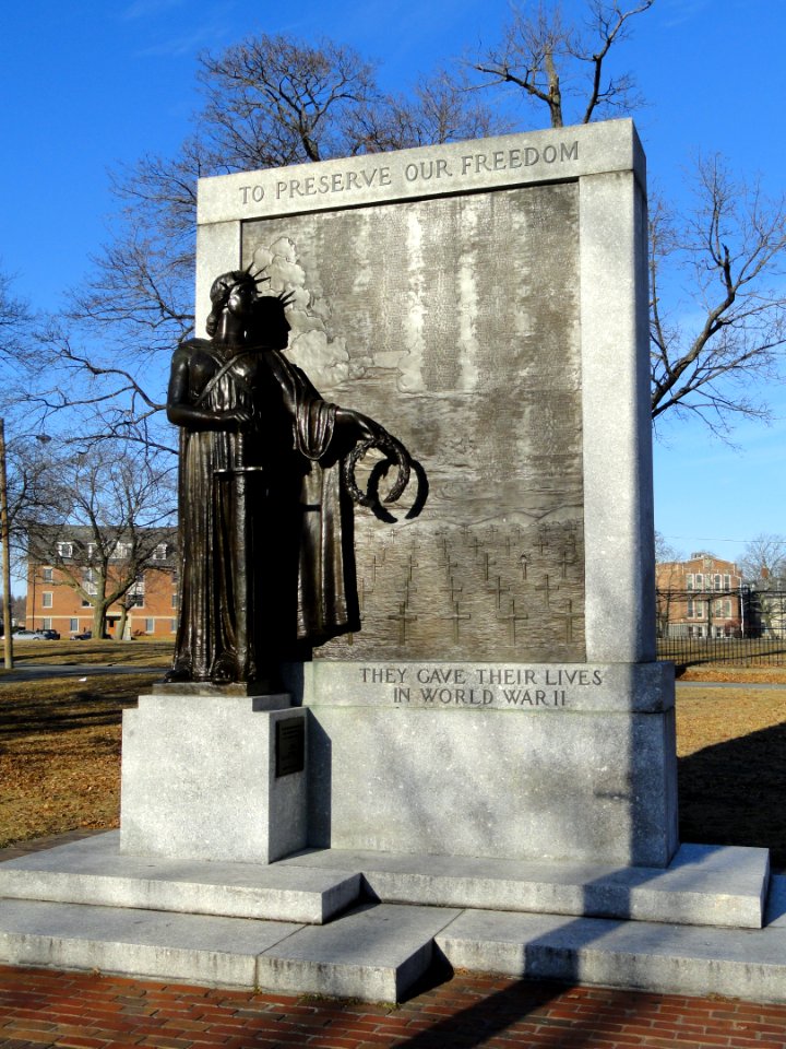 World War II Memorial - Lawrence, MA - DSC03661