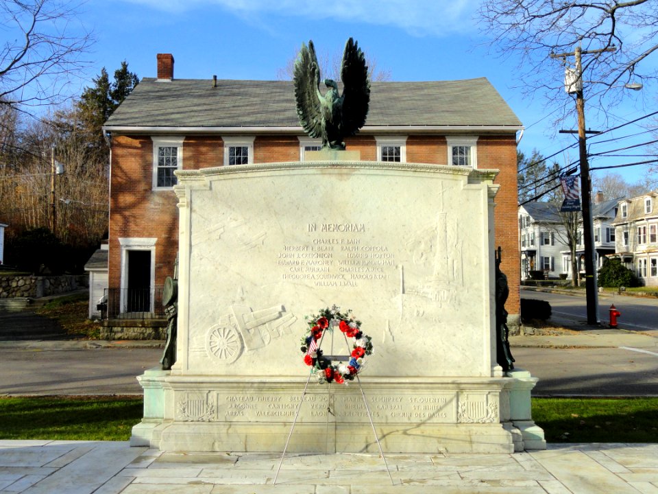 World War I memorial - Uxbridge, Massachusetts - DSC02799