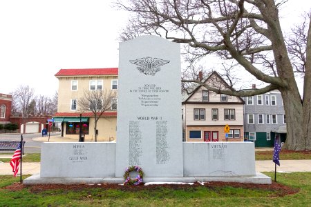 World War II, Korea, Vietnam, and Gulf War Memorial - Winthrop, Massachusetts - DSC04352
