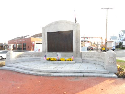 World War I memorial - Milford, Massachusetts - DSC02863