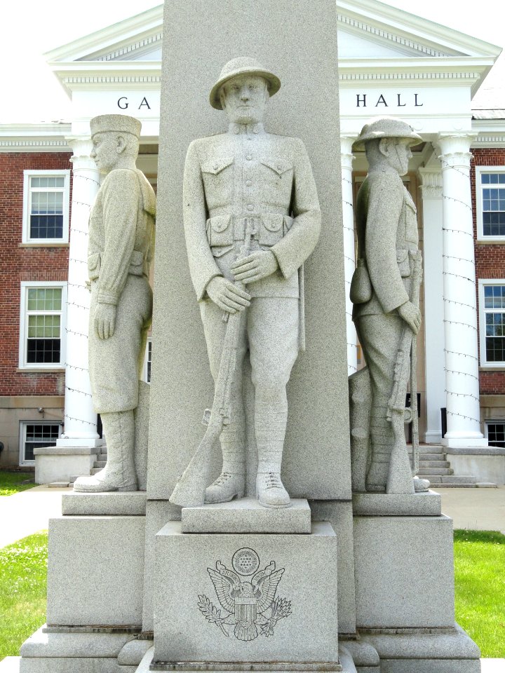World War I Monument figure - Gardner, MA - DSC00900