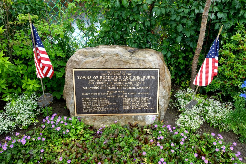 World Wars I and II memorial - Shelburne Falls, Massachusetts - DSC00163