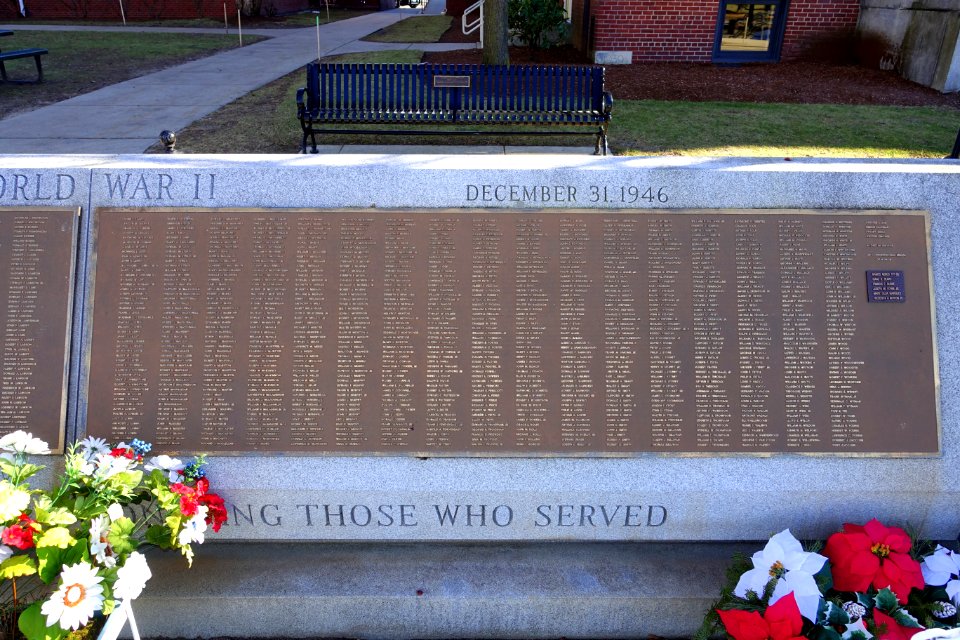 World War II Memorial, 2 of 2 - Stoneham, MA - DSC09468