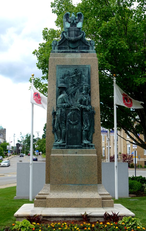 World War Memorial, sculptor unknown, made by T. F. McGann and Sons, Boston, Mass., dedicated 1921 - Leominster, Massachusetts - DSC06177