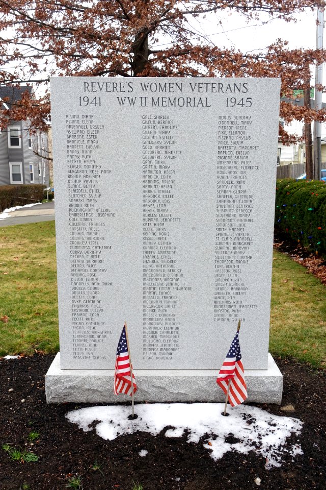 Women Veterans World War II Memorial - Revere, Massachusetts - DSC04388