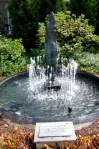 World War II memorial fountain, Class of 1943 - Dartmouth College - DSC04657