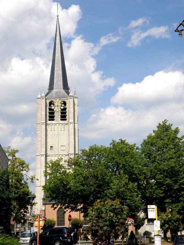 Wommelgem Sint-Pieters- en Pauluskerk 1