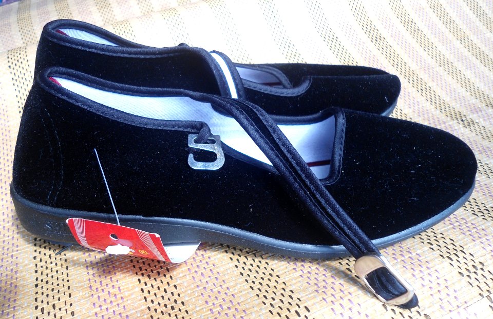 Women's kung fu shoes in Haikou shop - 01