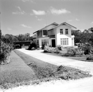 Woning, waarschijnlijk in Paramaribo, Bestanddeelnr 252-2159