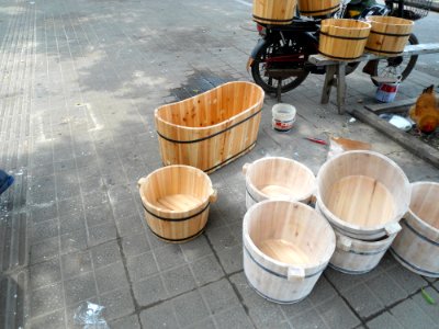 Wooden bathtubs for children and infants - 01 photo