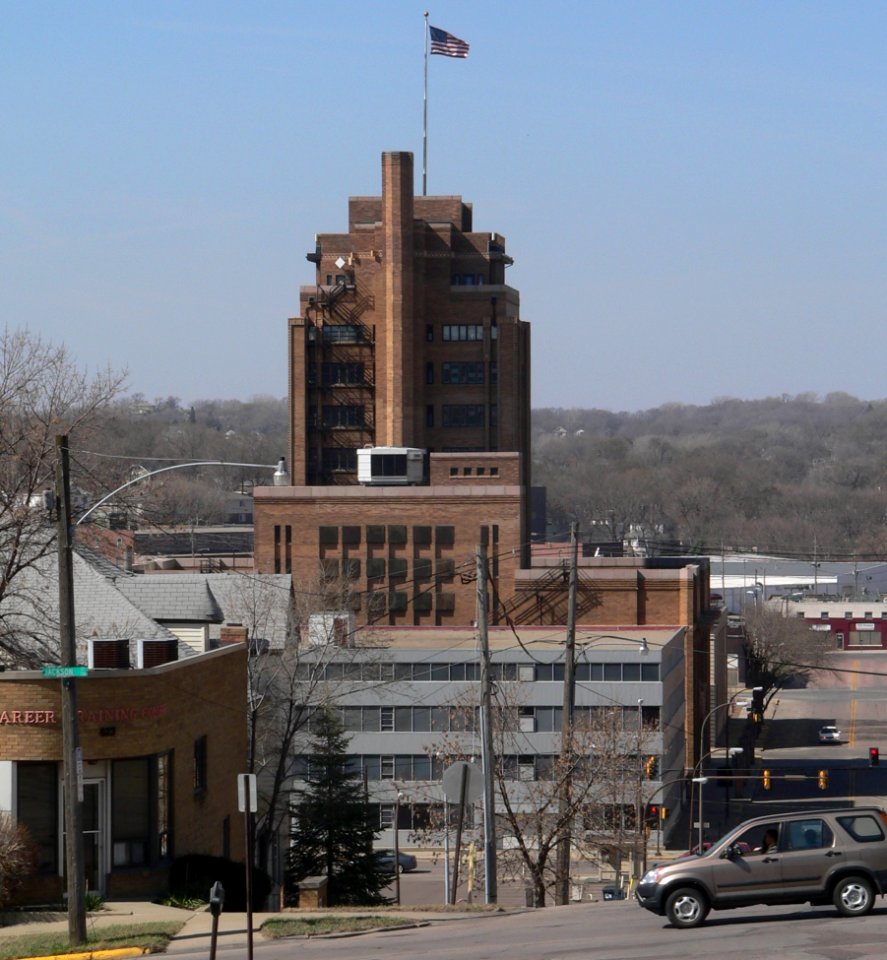 Woodbury County Courthouse from E 2