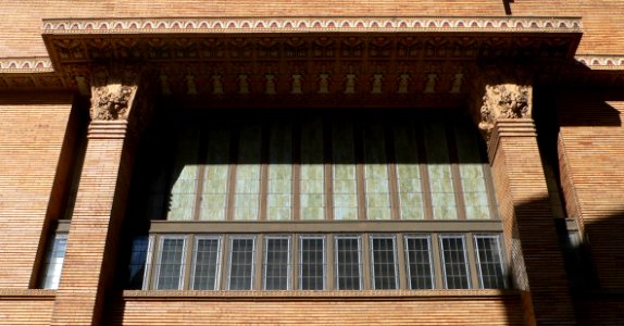 Woodbury County Courthouse S side W overhang