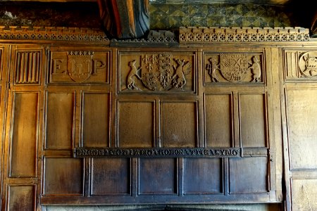 Wood panelling in the Parlour or Dining Room, Haddon Hall - Bakewell, Derbyshire, England - DSC02647