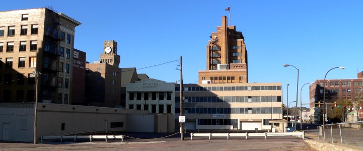 Woodbury County Courthouse setting from E 1