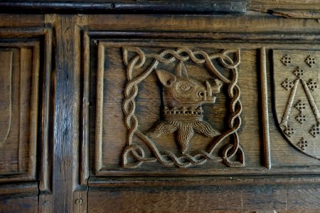 Wood panelling in the Parlour or Dining Room, Haddon Hall - Bakewell, Derbyshire, England - DSC02623