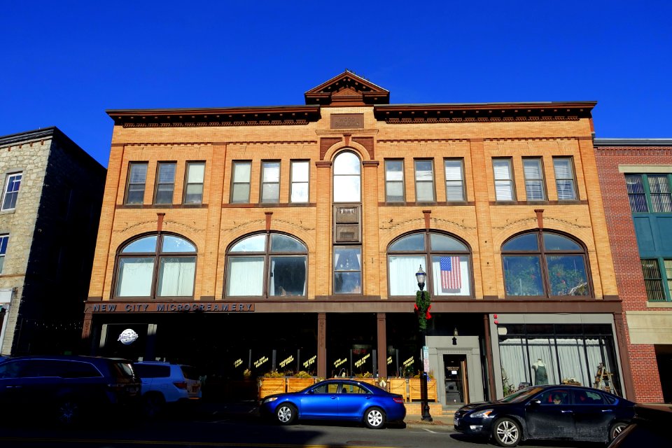 Wood Building - Hudson, Massachusetts - DSC08825