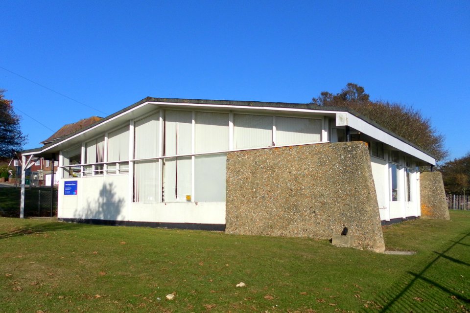 Woodingdean Library, Warren Road, Woodingdean (from NW) (October 2011) (2)