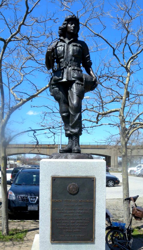 Women Veterans Monument Rock Beach jeh