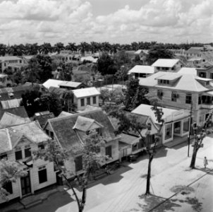 Woonwijk in Paramaribo, Bestanddeelnr 252-4928