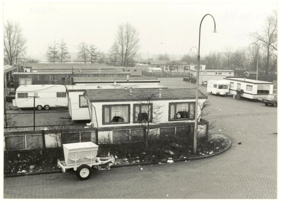 Woonwagenkamp Waarderveld. NL-HlmNHA 54016603