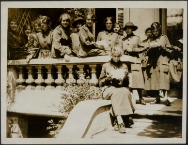 Work of the WAAC Womens Army Auxiliary Corps in France - Arrival of the mail., Bestanddeelnr 158-1725