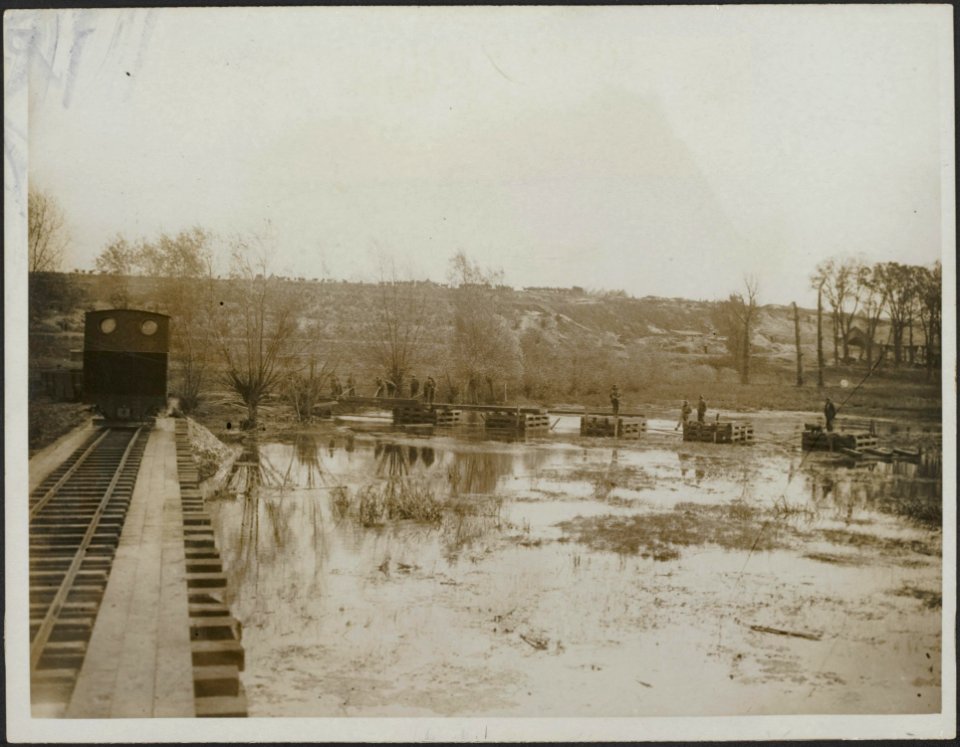 Work of our engineers bridge making, Bestanddeelnr 158-1727