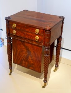 Work table, probably Salem, Massachusetts, c. 1820, mahogany, pine, brass - Peabody Essex Museum - DSC06680