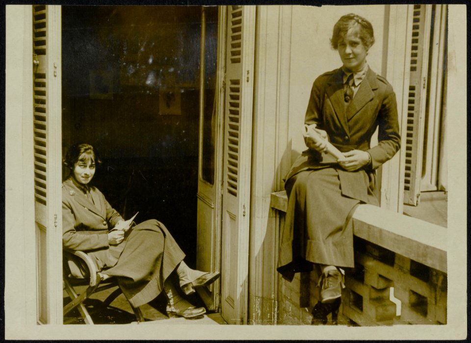 Work of the WAAC Womens Army Auxiliary Corps in France - Two of the drill of…, Bestanddeelnr 158-0084